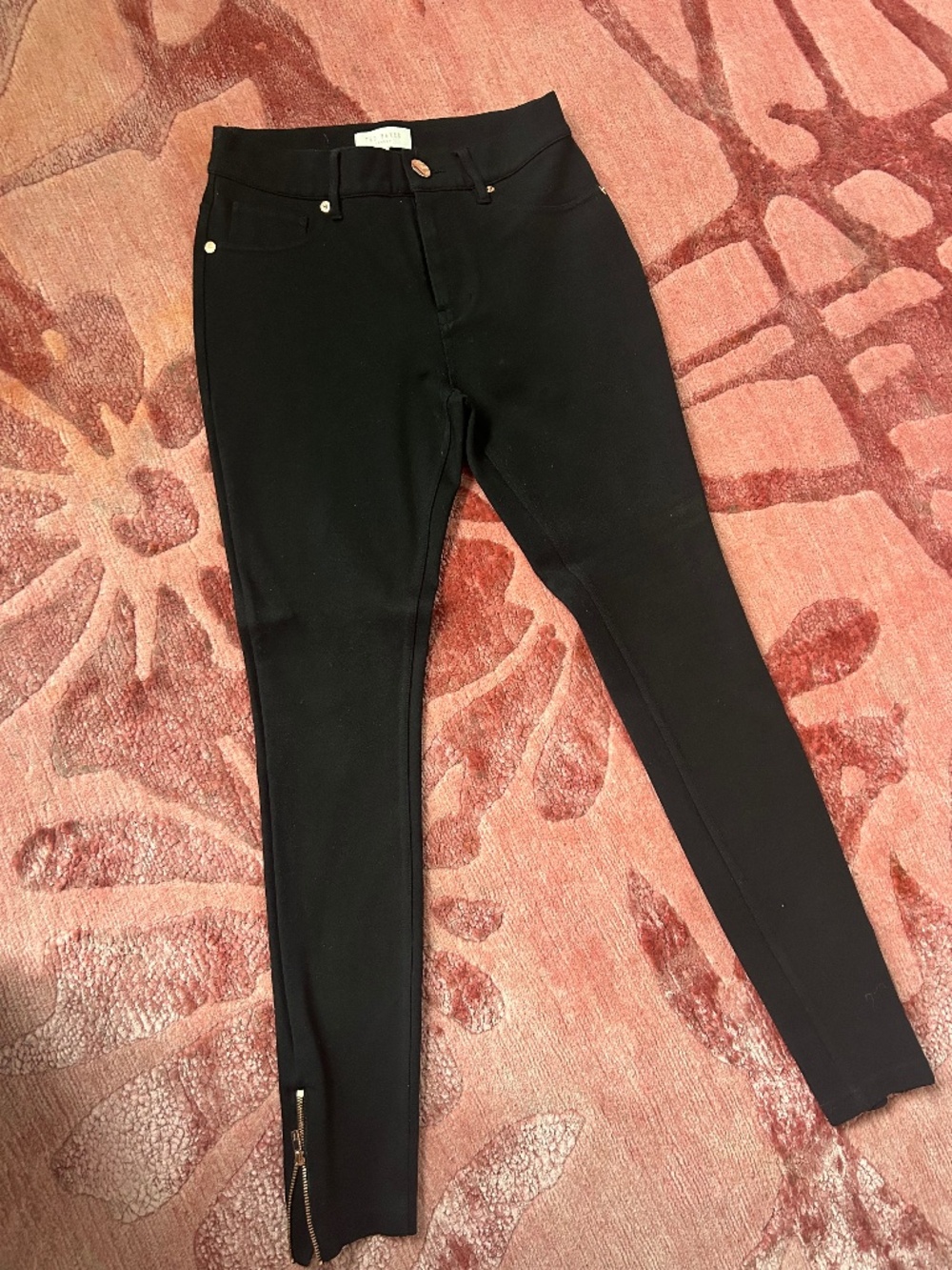 Ted Baker London Black Skinny Pants – Size 1 (US 2/XS) – Gold Zip Detail